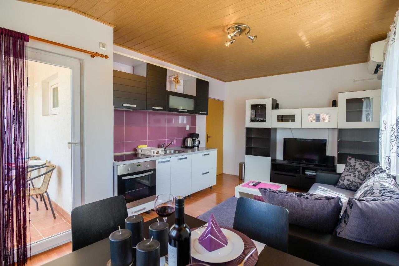 Apartment Monica Ližnjan Eksteriør bilde